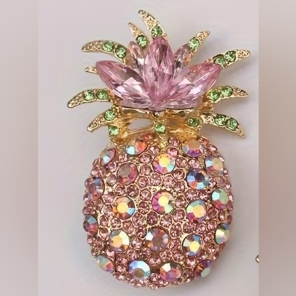 🆕️ 🍍 BETSEY JOHNSON PINK RHINESTONE PINEAPPLE TROPICAL BROOCH PIN🍍 - Picture 3 of 10